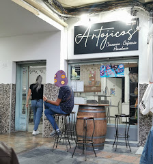 Antojicos By La Roja