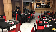 CAFÉ RESTAURANTE CON CAVA