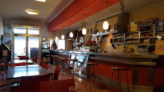 Cafetería Pizzeria nº 1