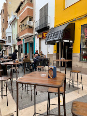 IMPORTANTE BODEGA BAR