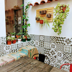 La Urbana Café