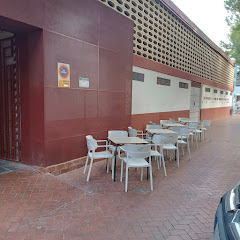 Mejores almuerzos . Bar neus..