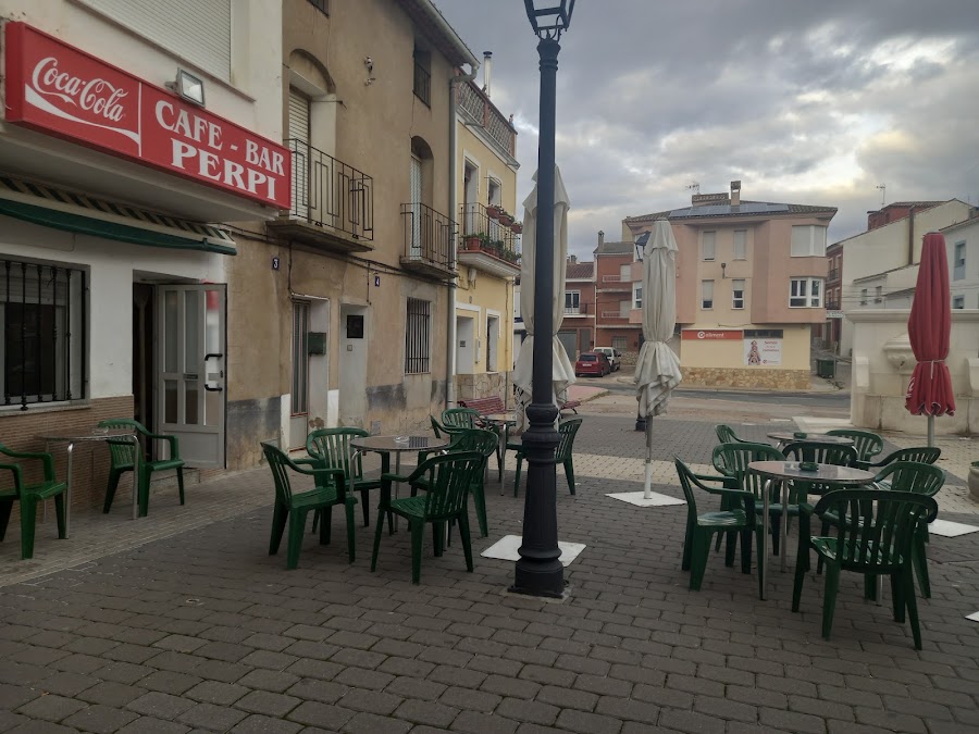 CAFÉ - BAR PERPI.