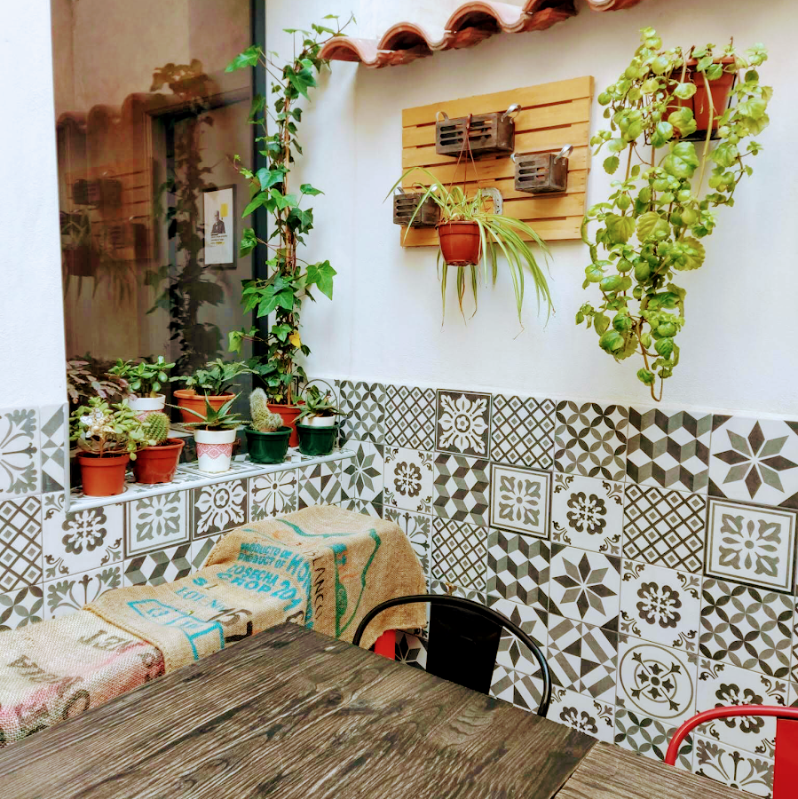 La Urbana Café