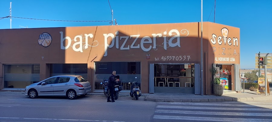 Seven Pizza